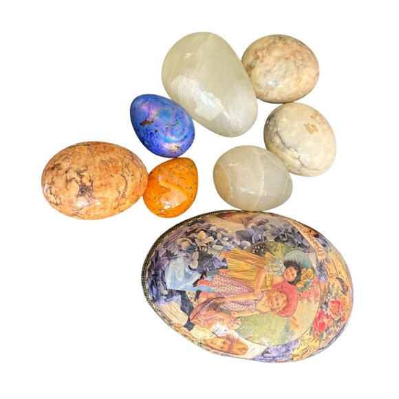 Alabaster Easter Eggs Various Sizes Set Of 7 & Decoupage Egg Half Display - Picture 2 of 4